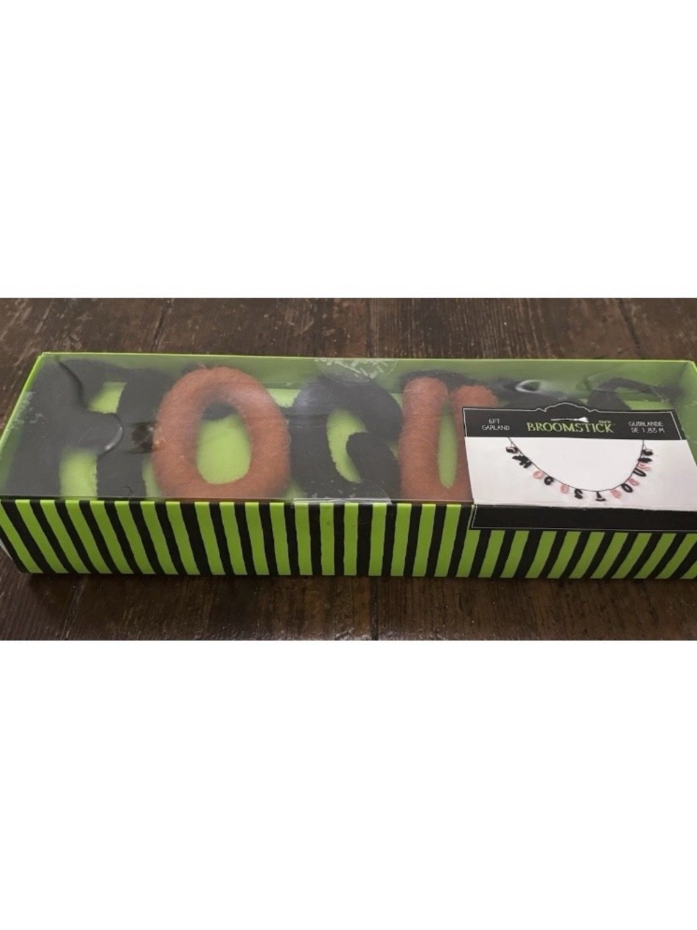 Hocus Pocus 6 Ft Garland NEW Broomstick Blvd Halloween Decor
Black Orange